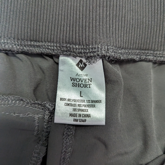 ☮️Women's athletic shorts size large - Picture 3 of 3